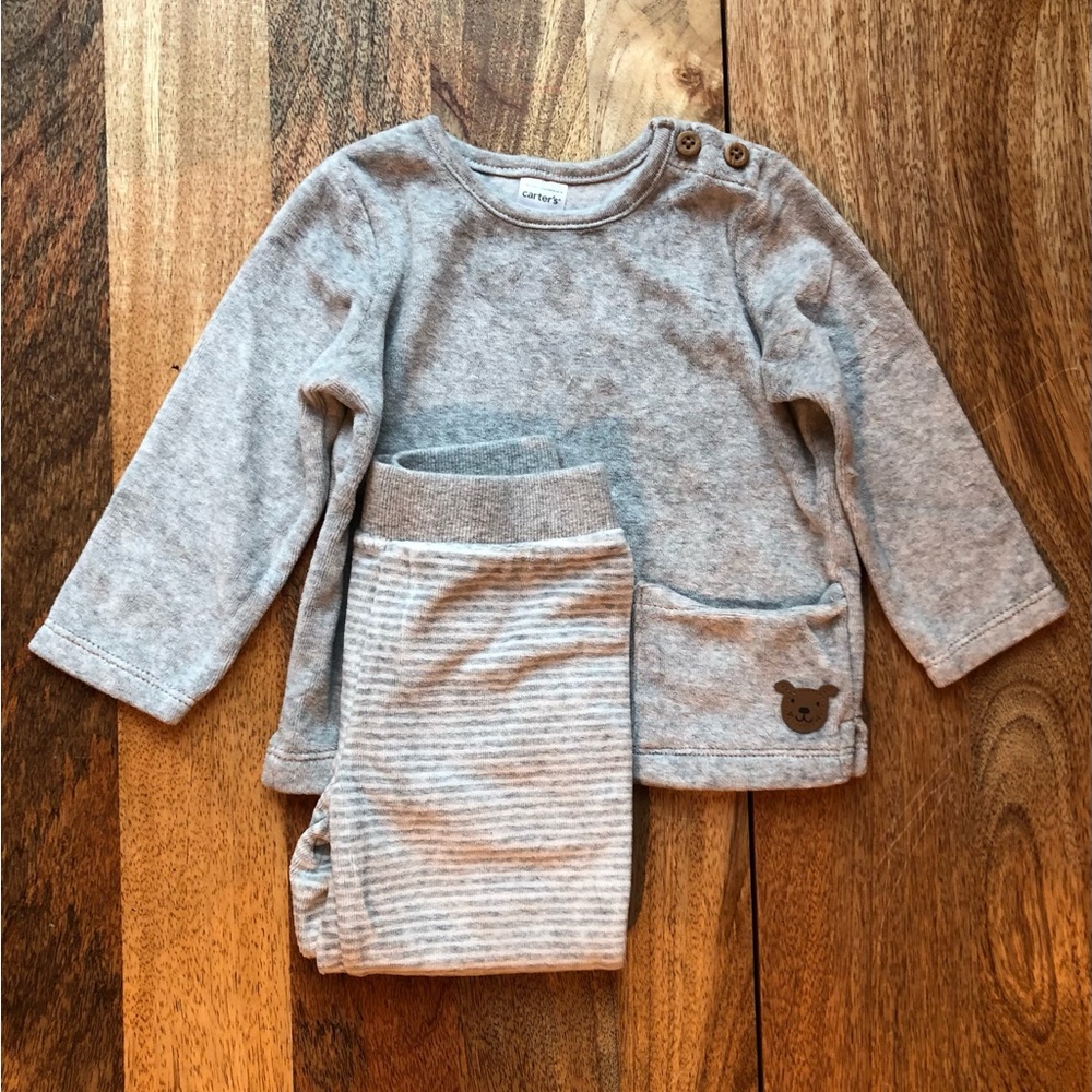 Carter’s 12 month velour outfit